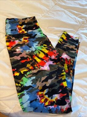 Kids Multicolor Camo Leggings - Bright Tie-Dye Print